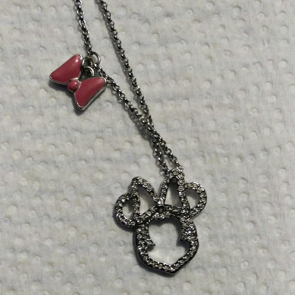 😍 Minnie Mouse Charm Necklace - Picture 1 of 5